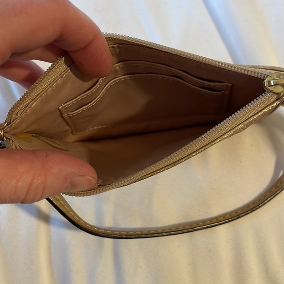 Coach wristlet - Picture 3 of 3